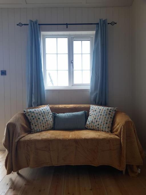 Dinky'S Den Lägenhet Coverack Exteriör bild